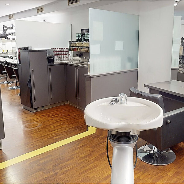 Salon von Innen